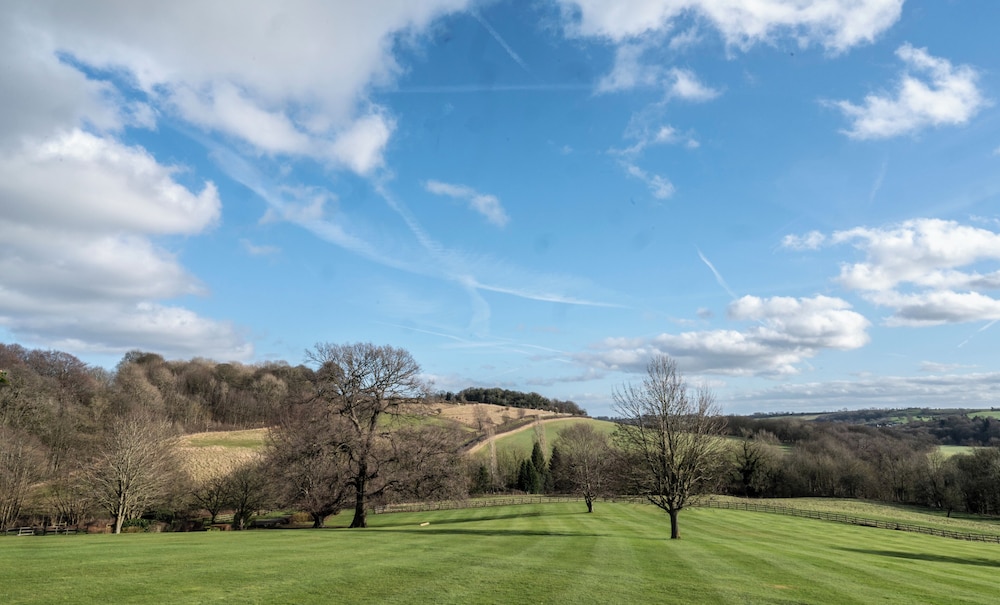 Wood Hall Hotel & Spa 48/55