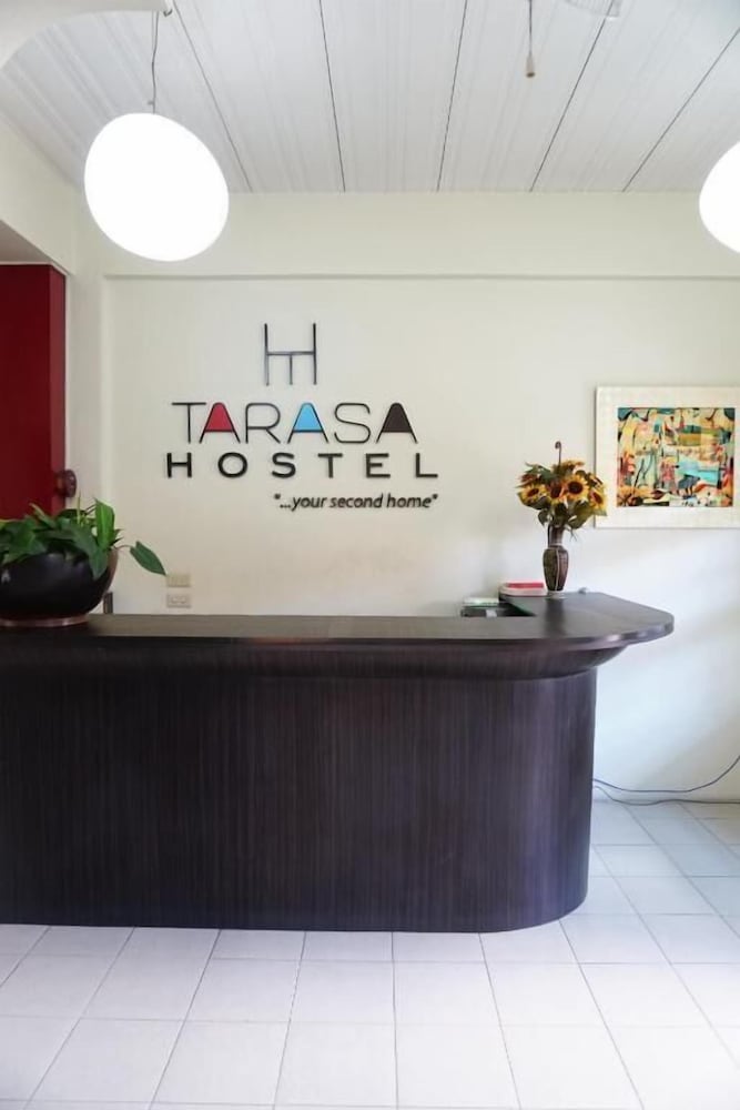 Tarasa Hostel 8/28