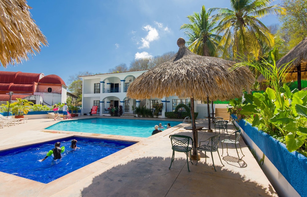Hotel Azul Sirena 56/56