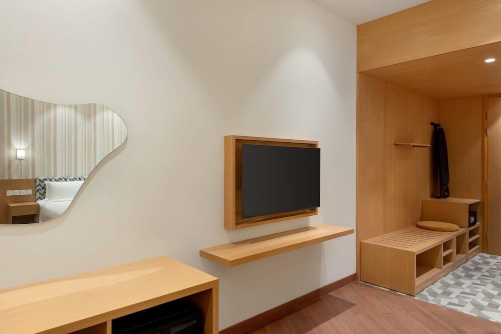 Ramada Encore by Wyndham Lucknow Airport 42/48