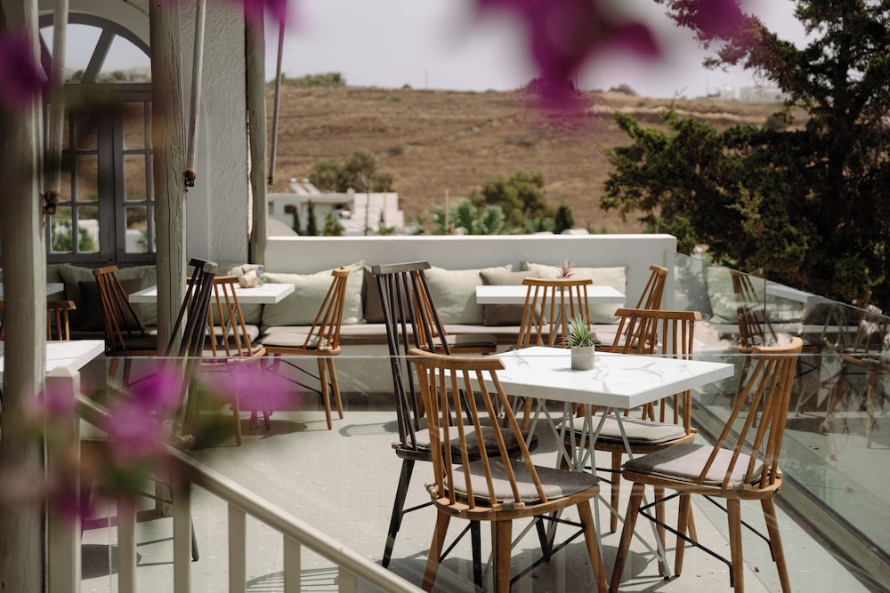 Pnoi Hotel 36/49