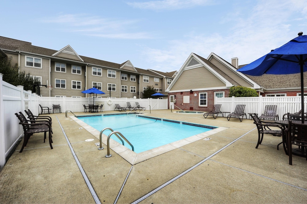 Residence Inn Boston Foxborough 1/25