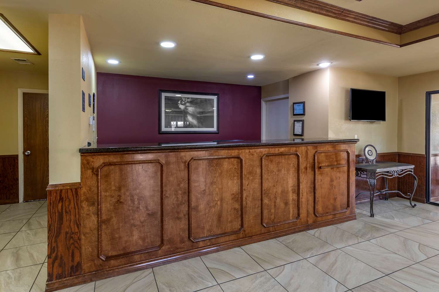 Best Western Lindale Inn 6/28