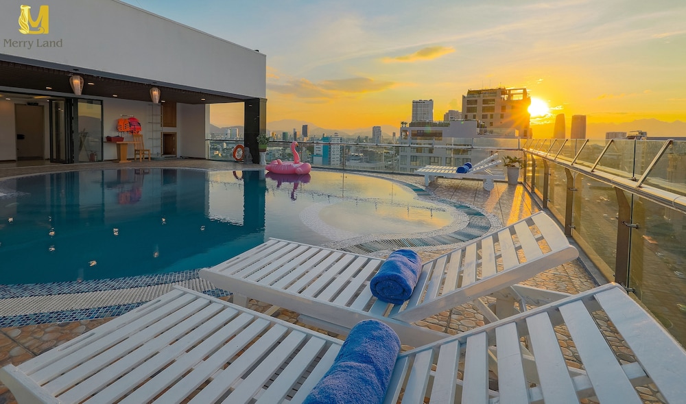 Merry Land Hotel Da Nang 26/29