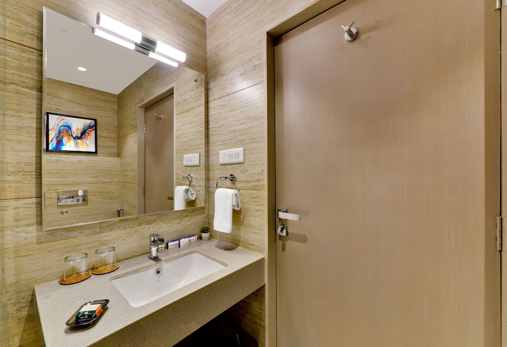 Iris Beacon Hotel, Rajkot 31/32