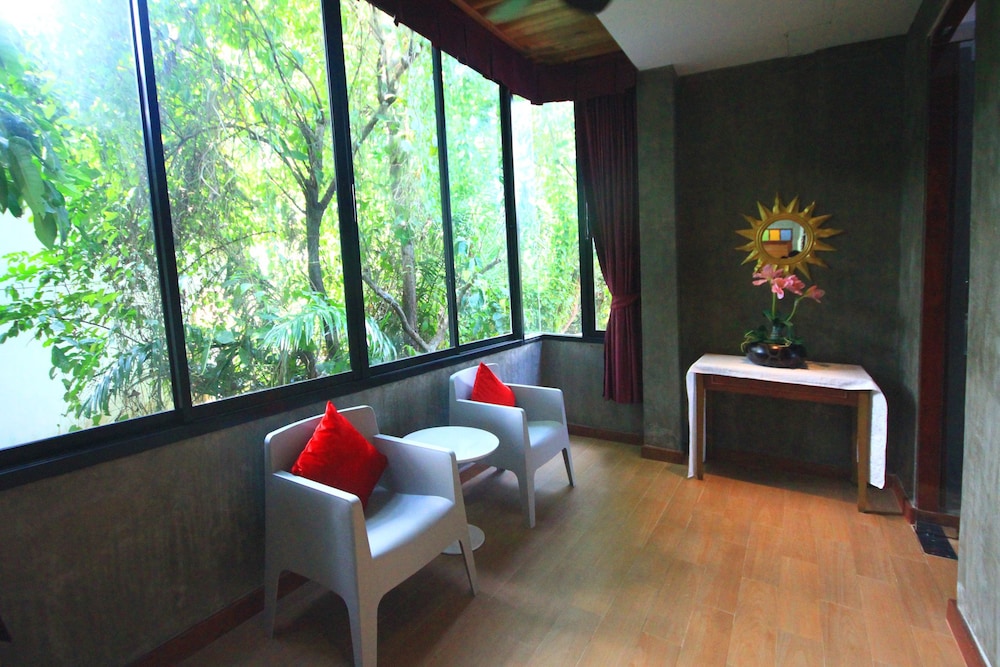 Green View Village Resort 28/50
