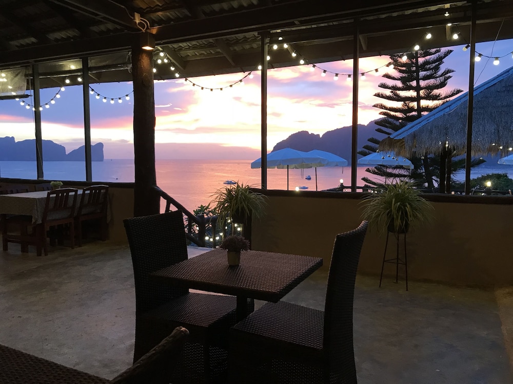 Hip Seaview Resort At Phi Phi 30/50