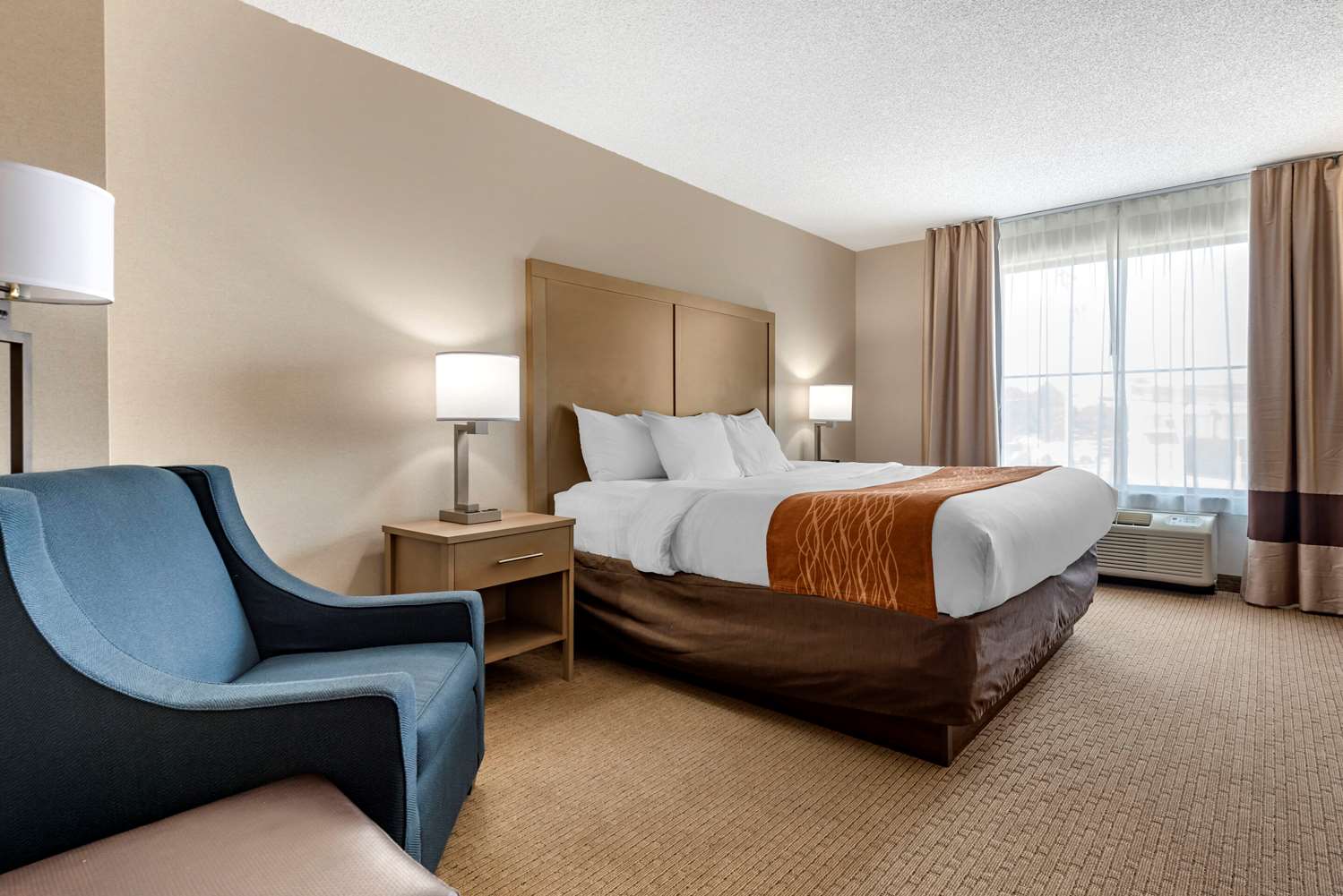 Comfort Inn & Suites Farmington Victor 7/17
