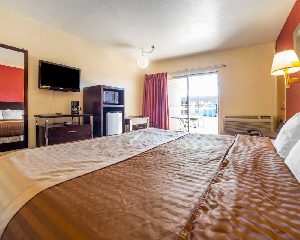 Rodeway Inn At Lake Powell 29/42