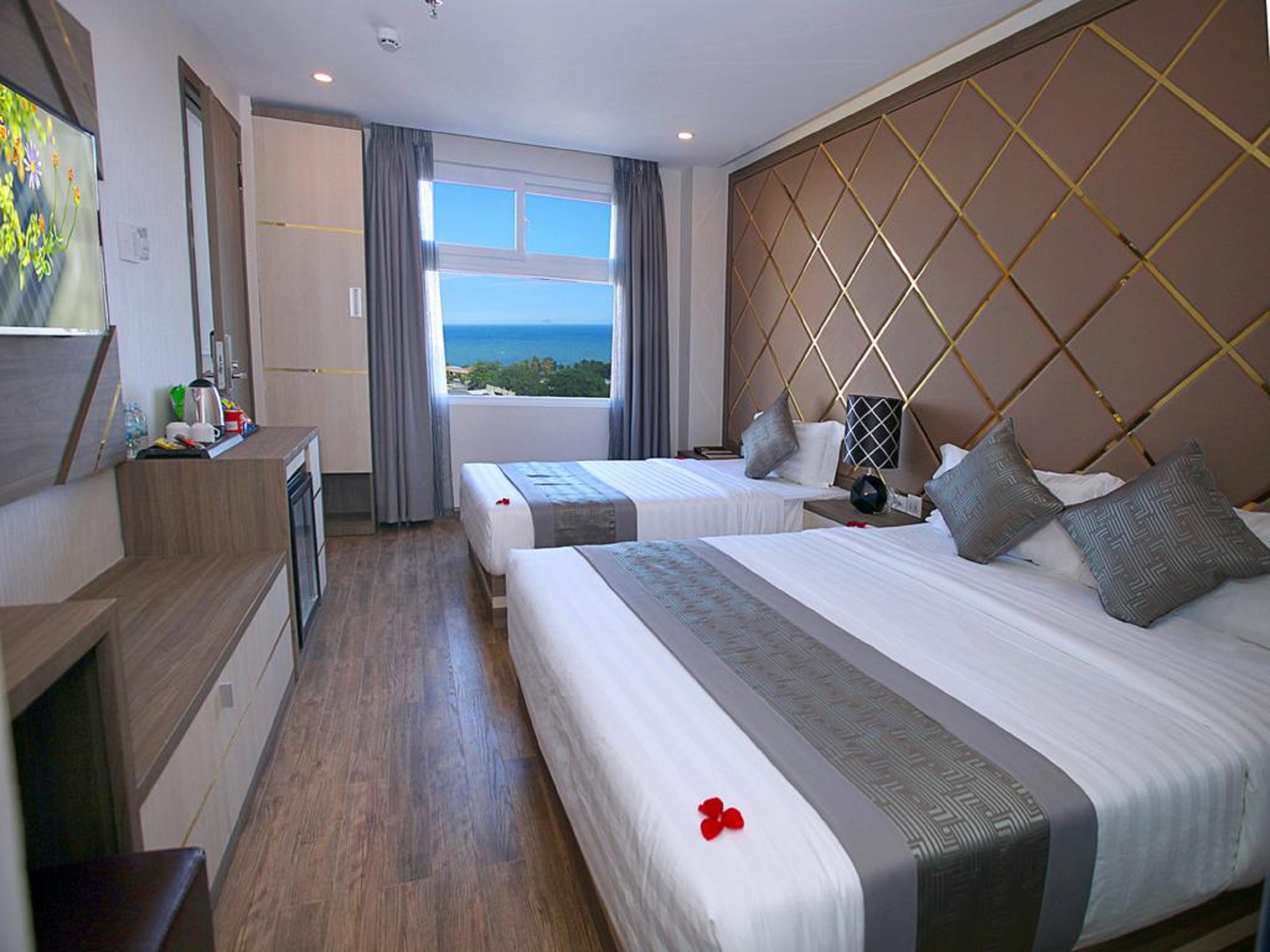 Deluxe, Triple, Sea View