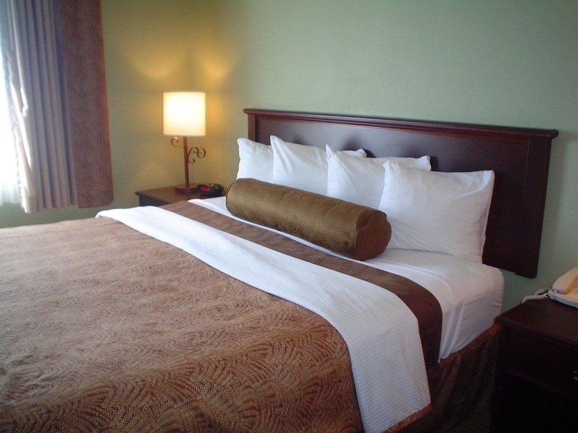Best Western Plus Concord Inn 19/75