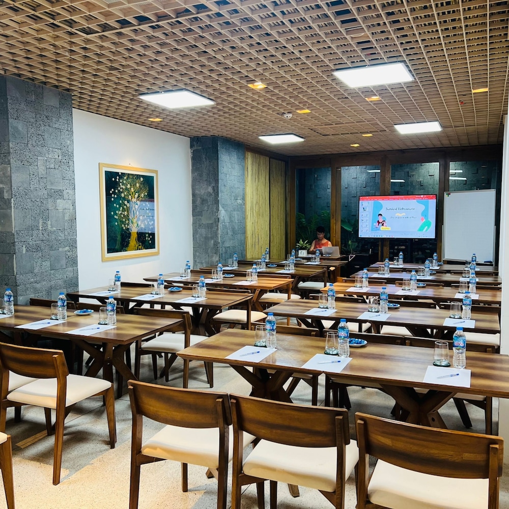 Sky Gem Hotel - Ben Thanh 55/63