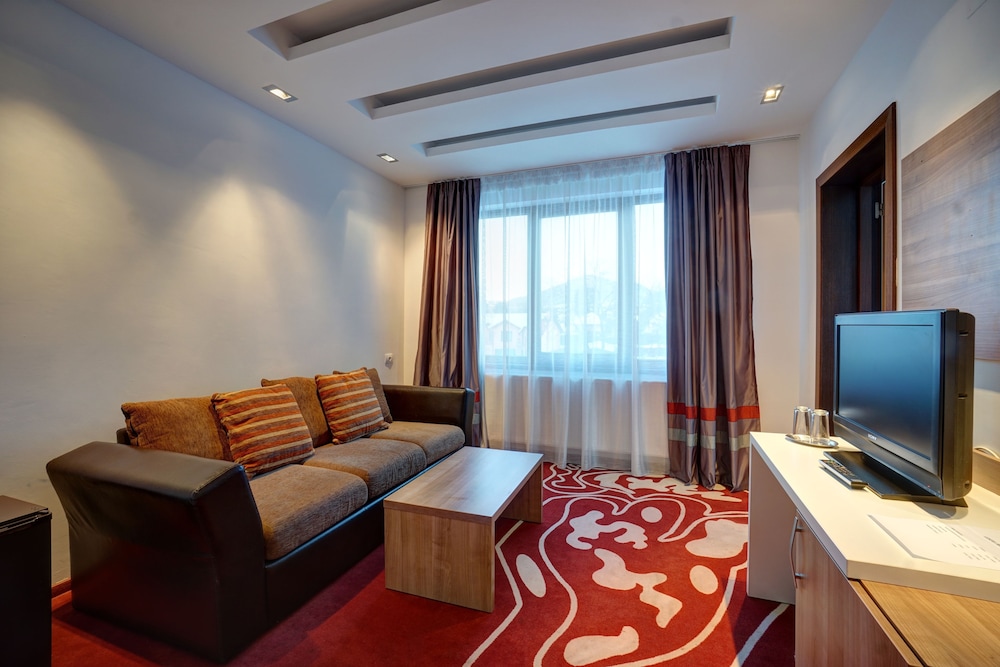 Hotel Ave Lux 19/25