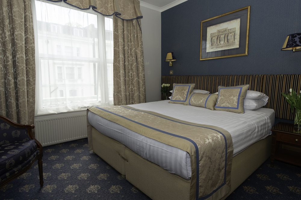 London Lodge Hotel 35/72