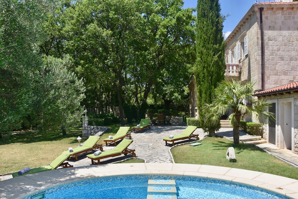 Villa Tereza 34/61