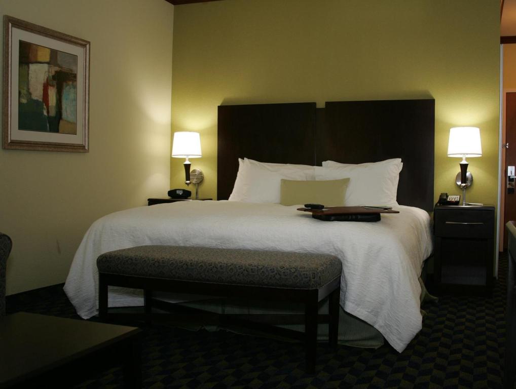 Room, King Bed, Sofa, Accessible