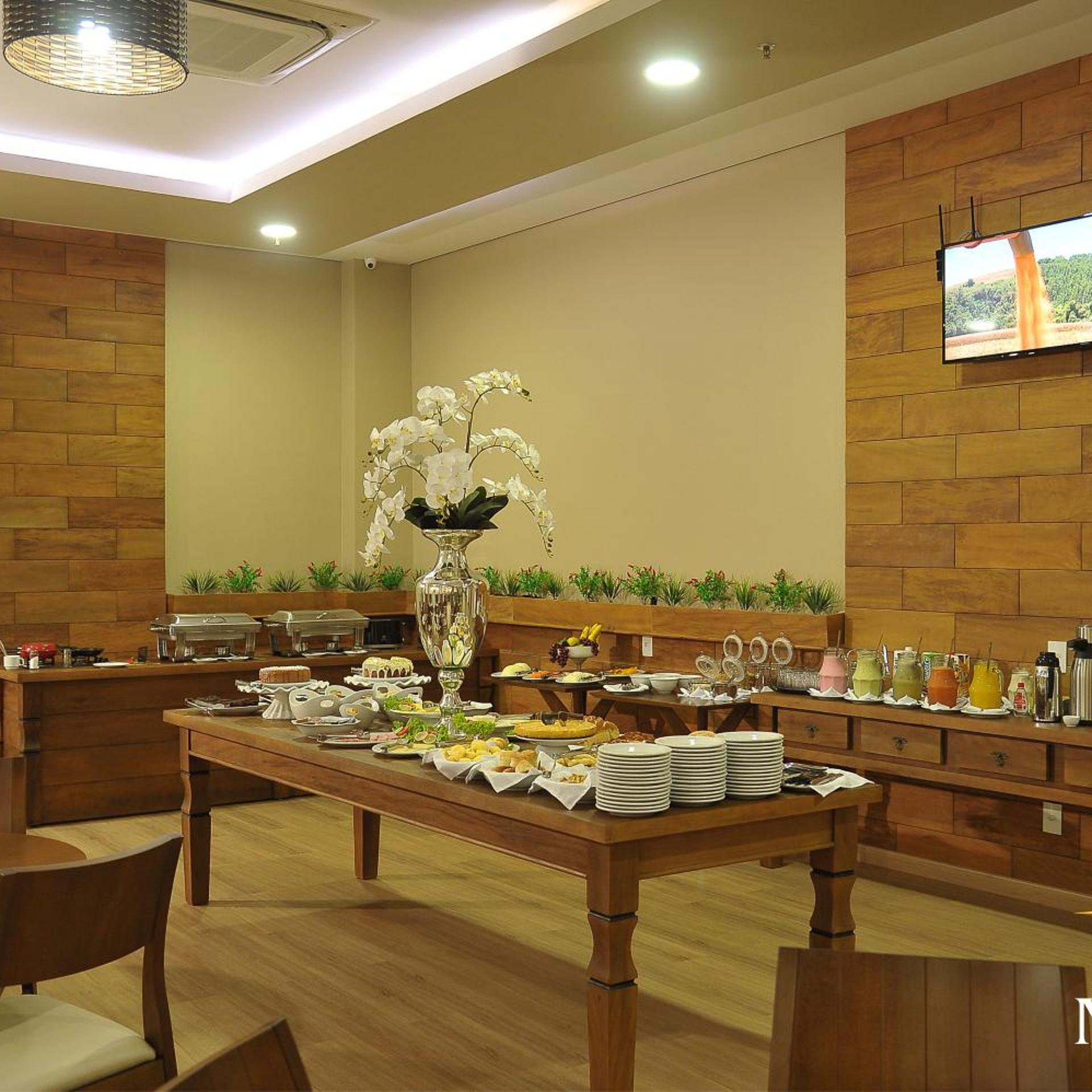 Maestro Premium Hotel 38/54