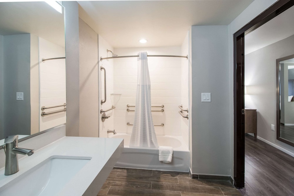 Comfort Suites Columbia I-65 10/47