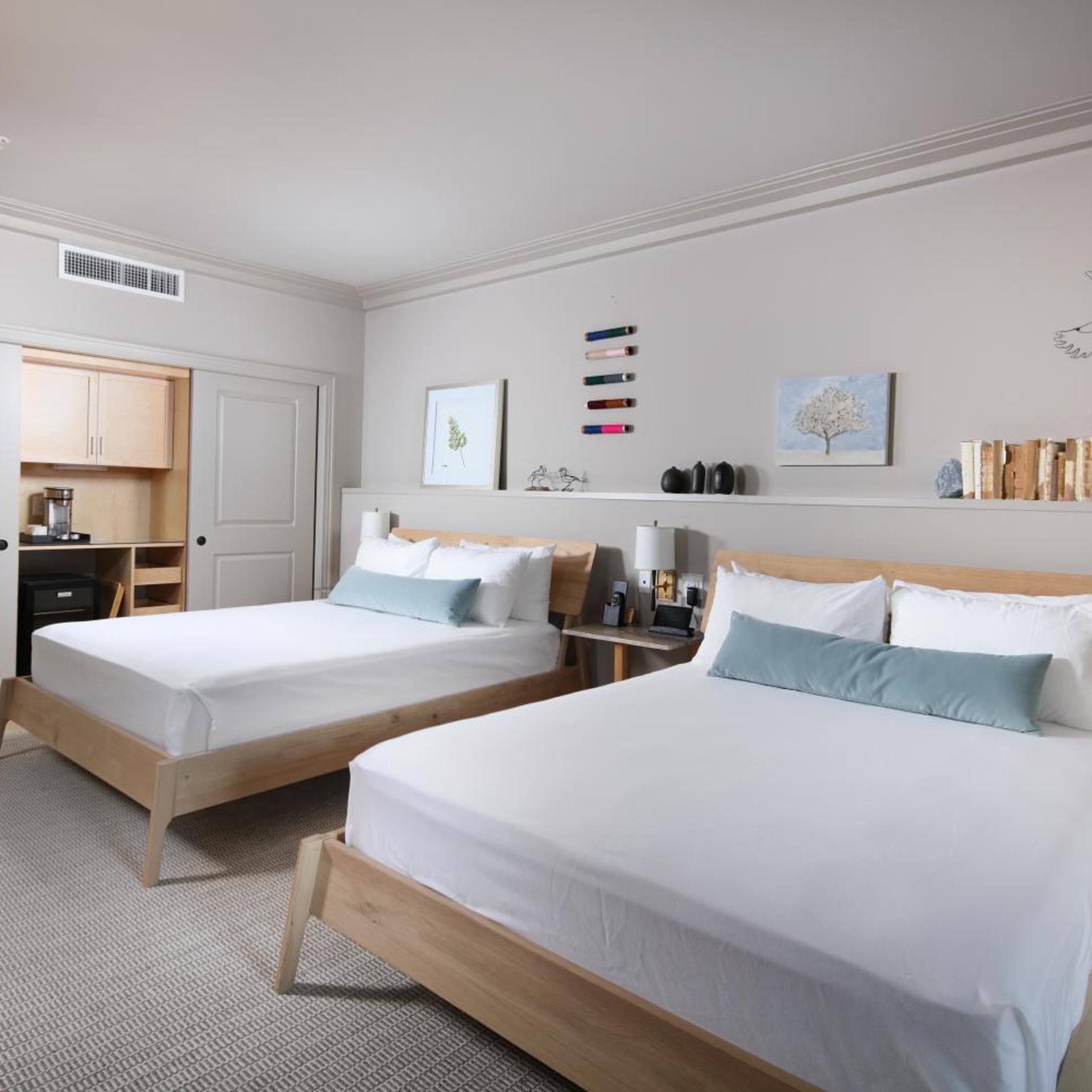 Room, Queen Bed, Accessible