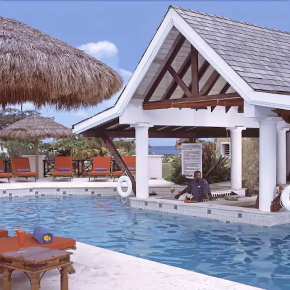 Coyaba Beach Resort Grenada in ST GEORGES