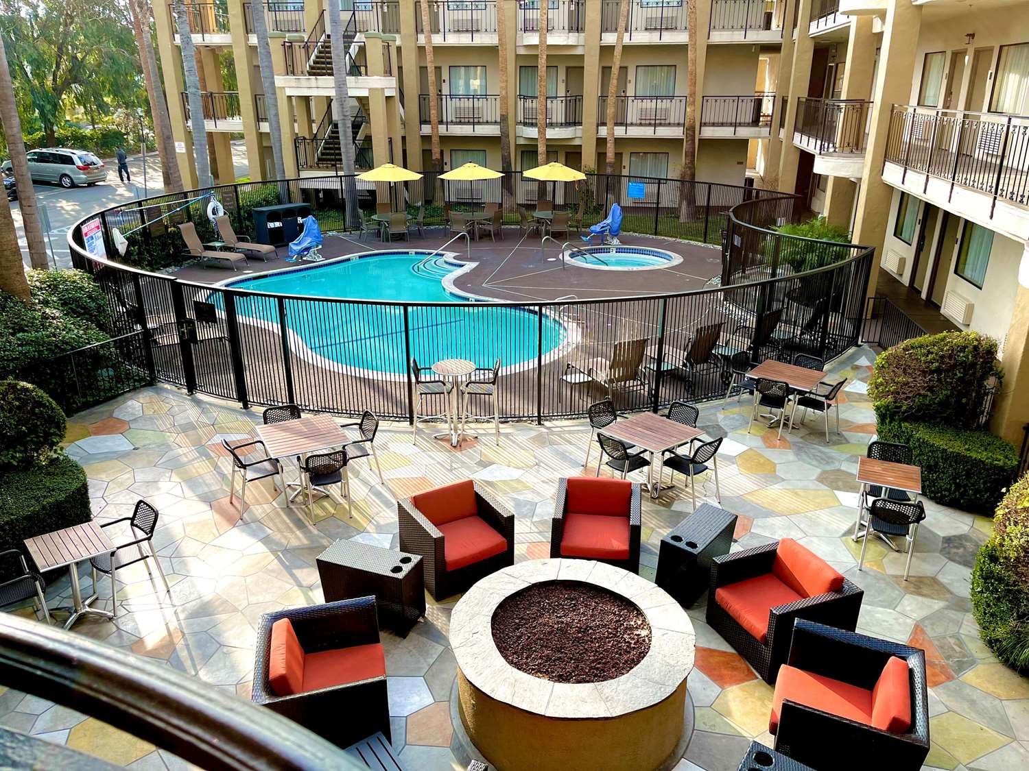 Comfort Inn & Suites Orange County John Wayne Airport 12/14