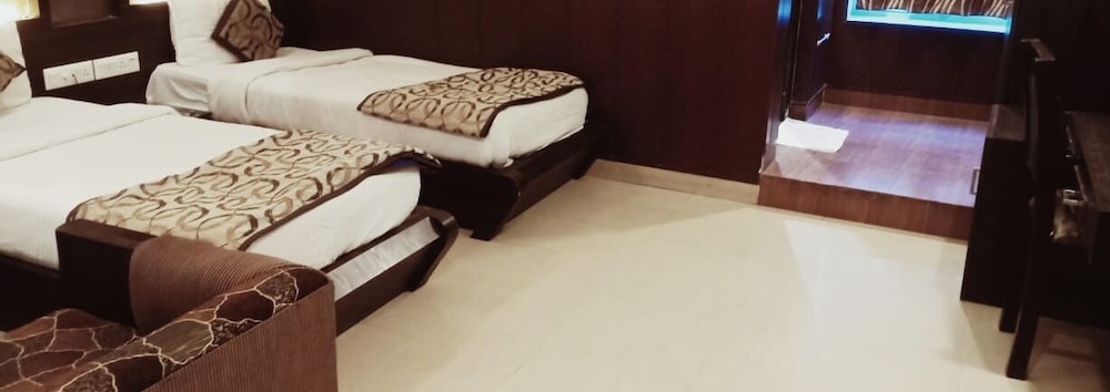 HOTEL GALAXY 22/32