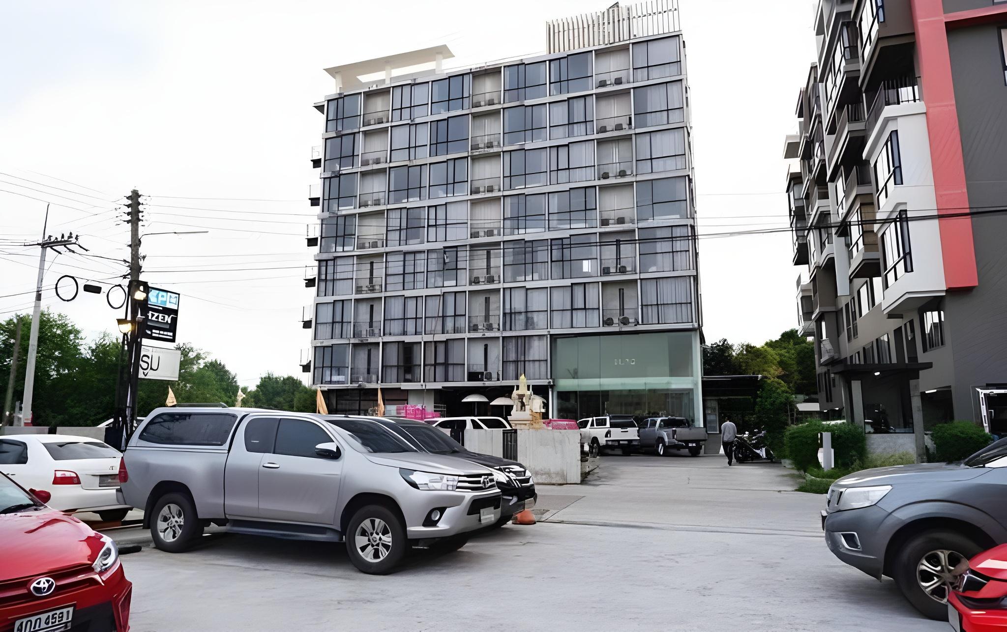 Izen Plus Budget Hotel & Residences 50/57