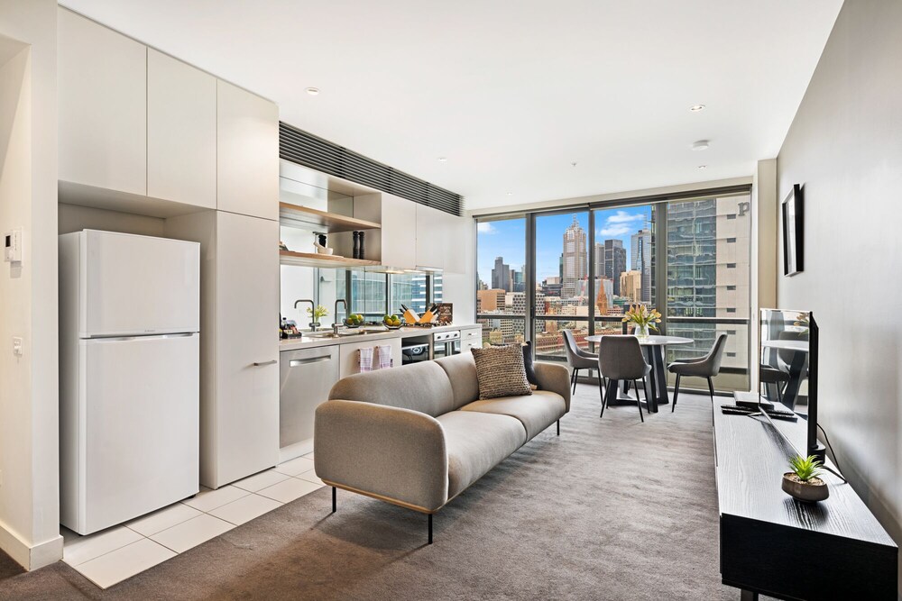 Freshwater Apartments - Corporate Keys 39/71