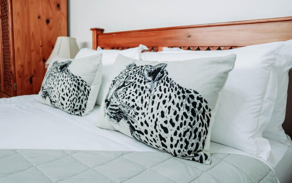 Danlee Overnight Accomodation 20/50