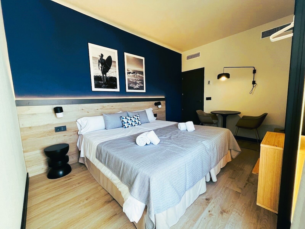 2 Bedrooms, Superior, Suite, 4 Beds, Terrace, Hotel Lis 3/10