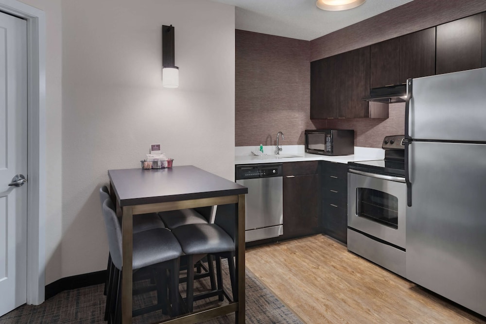 Sonesta ES Suites Parsippany Morris Plains 35/54