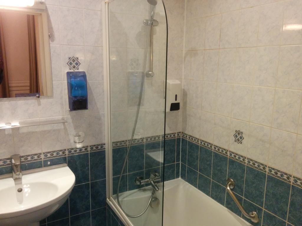 Hotel Montpensier Paris 21/23