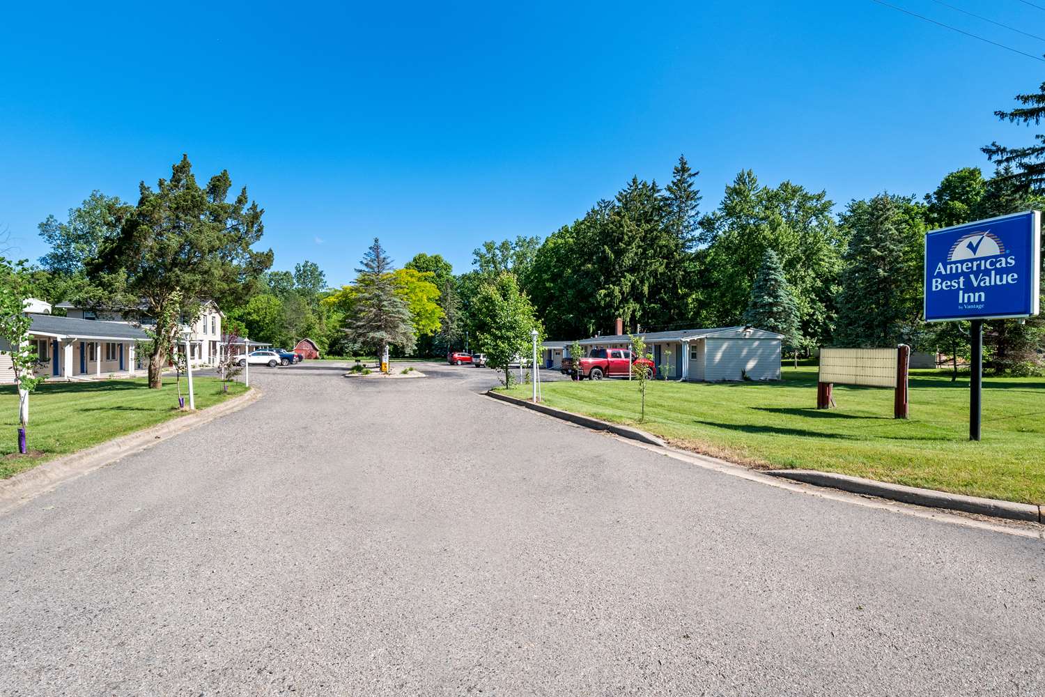 Americas Best Value Inn Jonesville/Hillsdale 33/37
