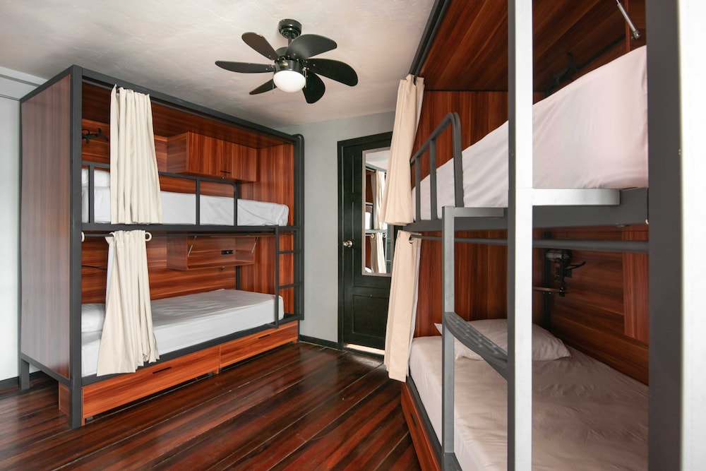 Socialtel San Jose Costa Rica 58/75