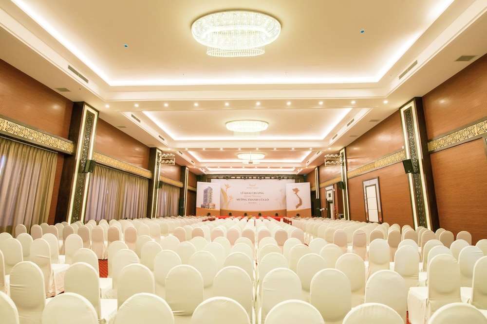 Muong Thanh Grand Cua Lo 12/65
