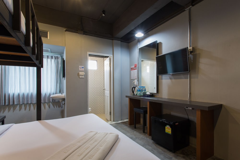 City Hotel 26/50