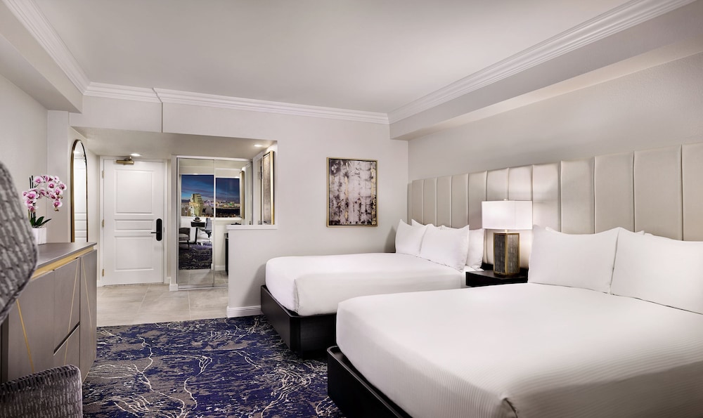 Premier, 2 Queen beds