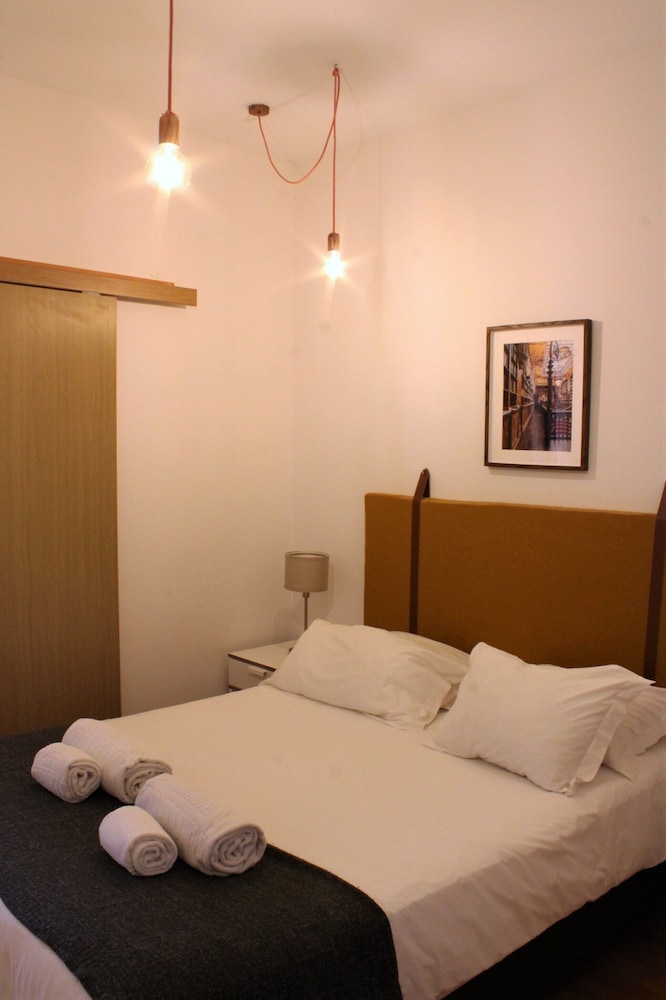 Aparthotel Oporto Entreparedes 30/77