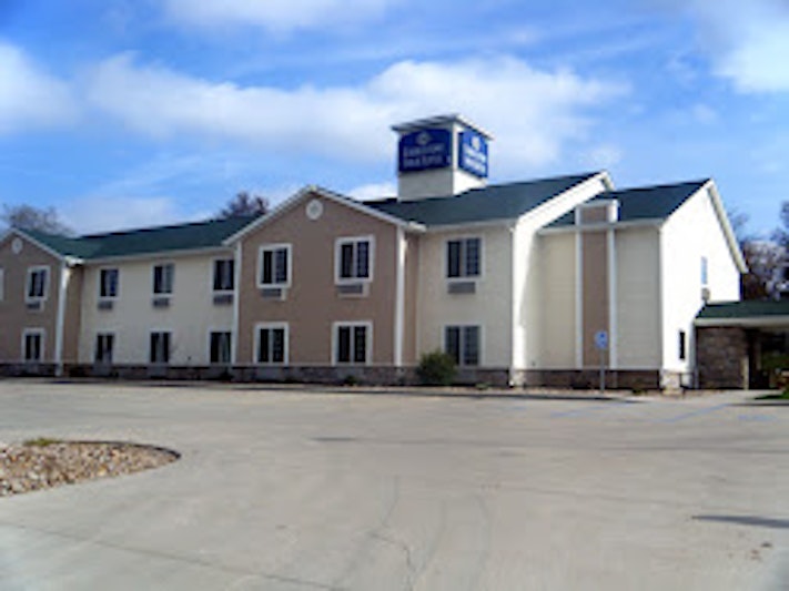 Cobblestone Inn & Suites -- Bloomfield, IA 1/30
