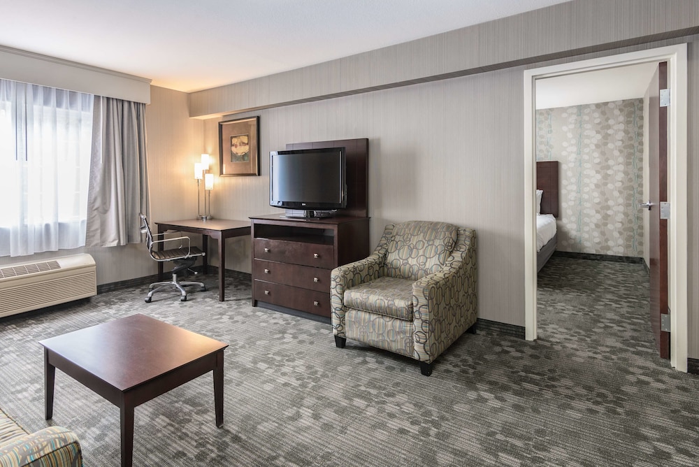 Best Western Concord Inn & Suites 24/31