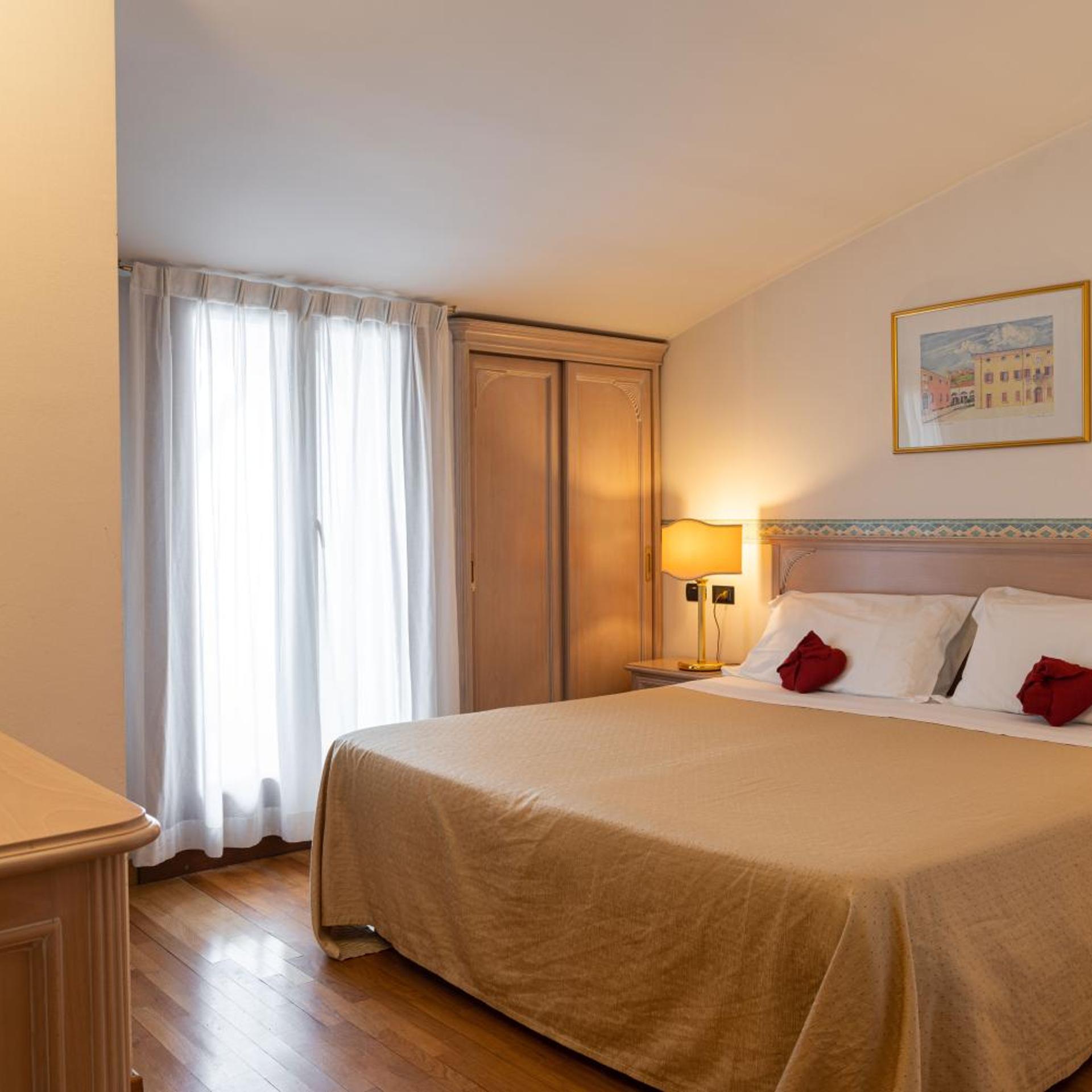 2 Bedrooms, Apartment