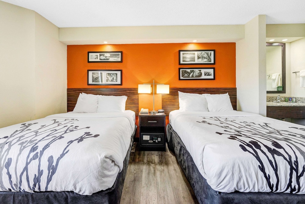 Wingate by Wyndham Leesburg Florida 12/35