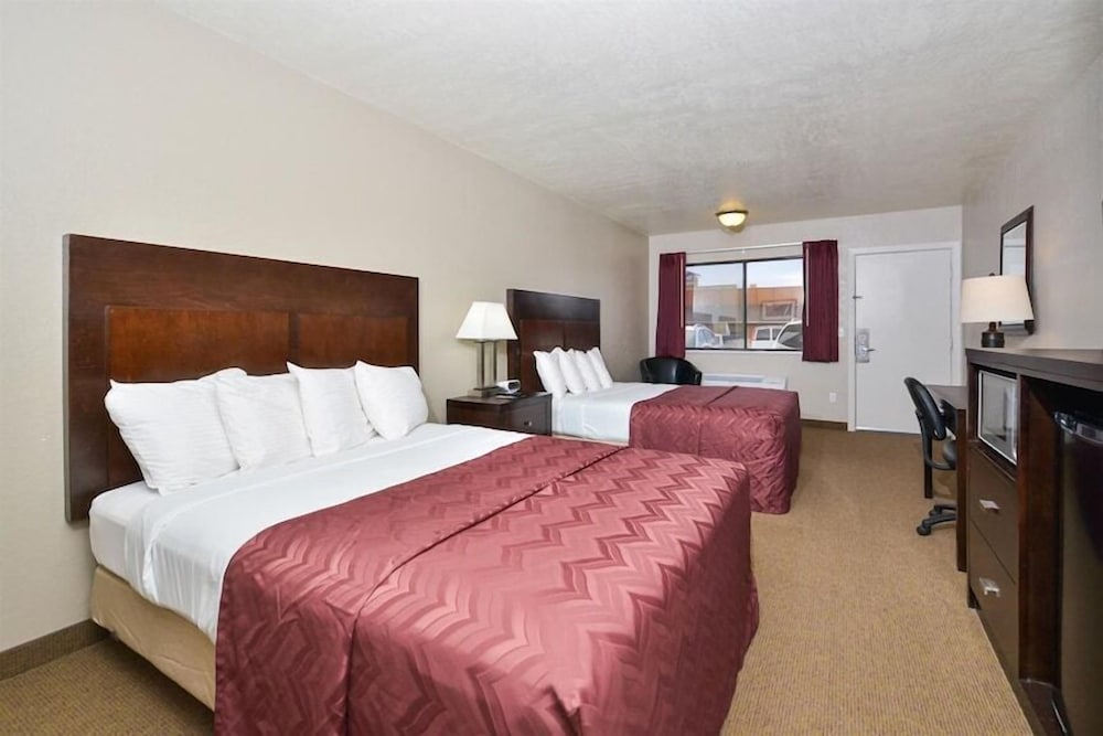 Red Ledges Inn 22/50