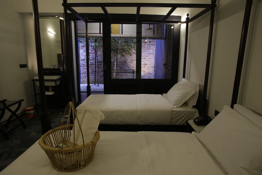 Tian Jing Hotel 19/68