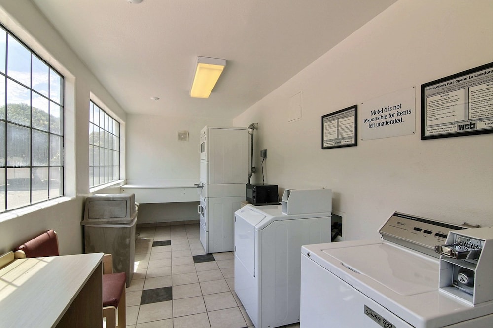Motel6 Lompoc, CA 15/42