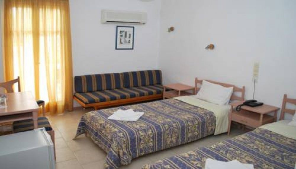 SERIFOS BEACH HOTEL 30/50