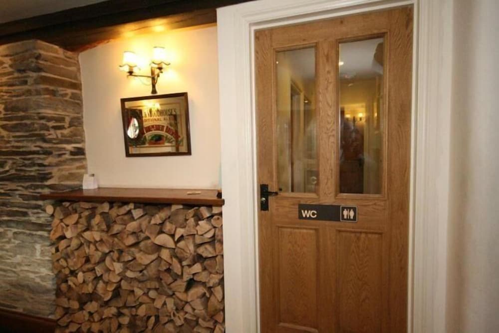 The Globe Inn 29/46