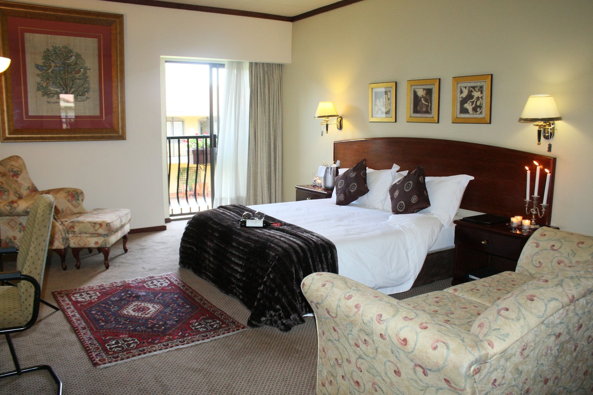 EXECUTIVE, DOUBLE BED