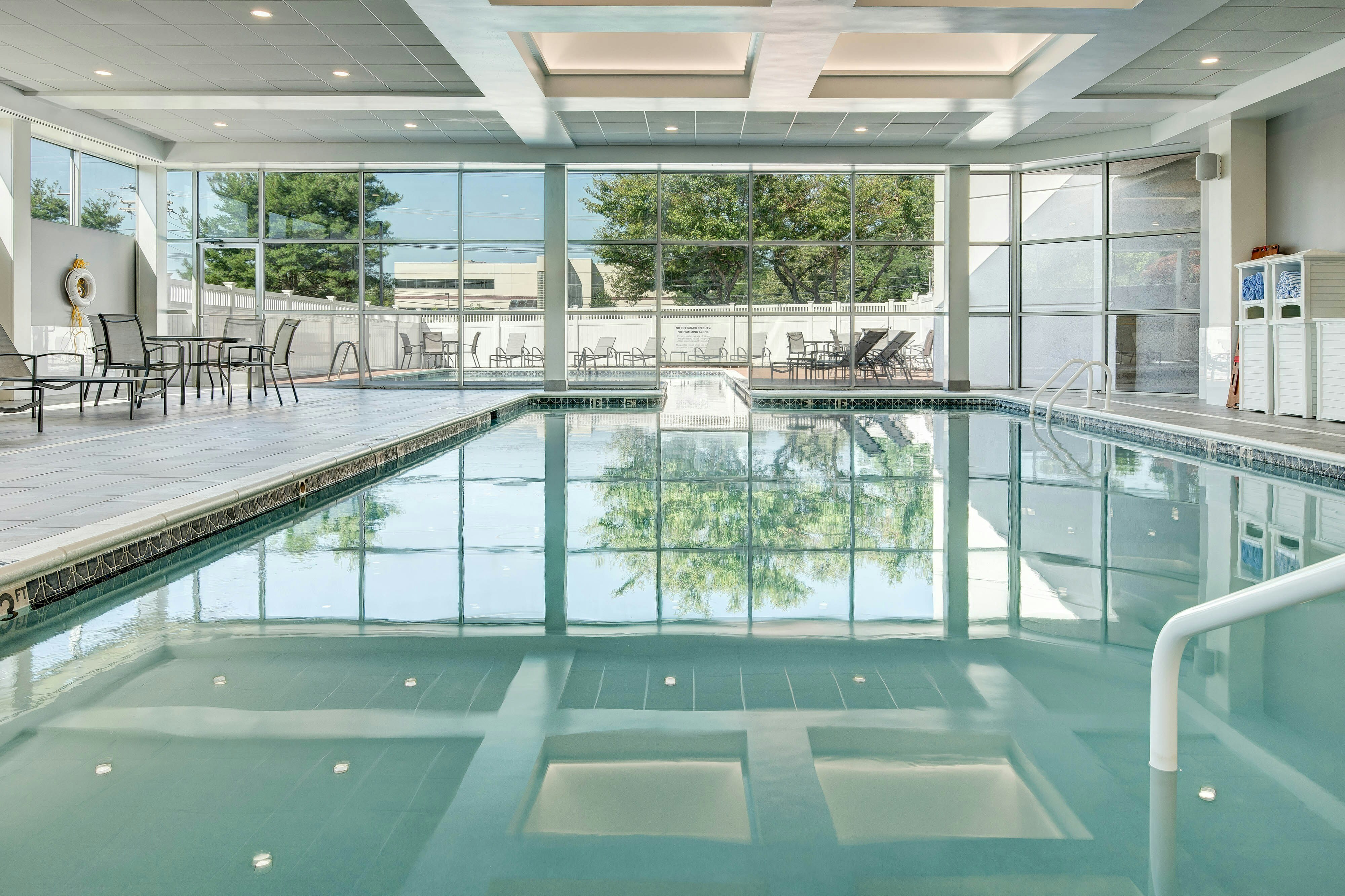 Sheraton Eatontown Hotel 4/40