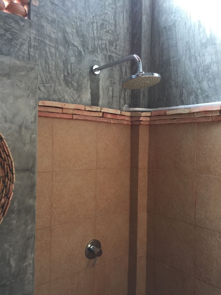 Baan Nai Nakhon 32/48